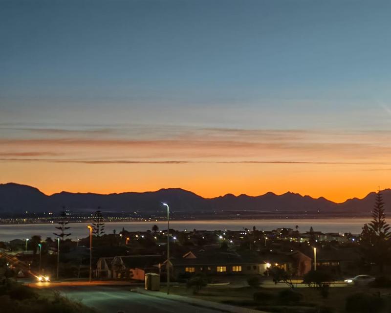 3 Bedroom Property for Sale in Mossel Bay Central Western Cape